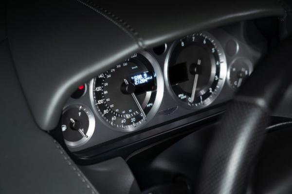 2009 Aston Martin Vantage Roadster rare 6 speed 