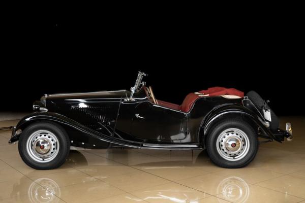 1953 MG TD Roadster 