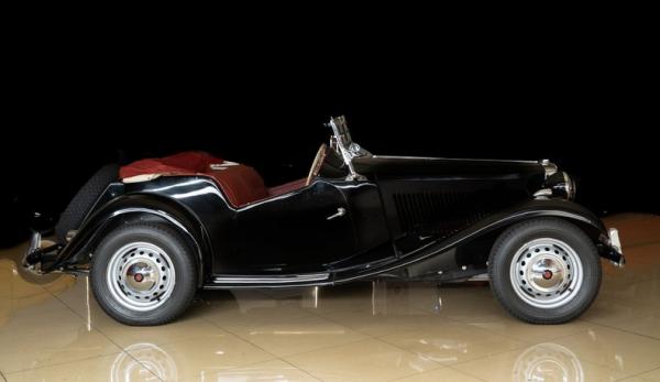 1953 MG TD Roadster 