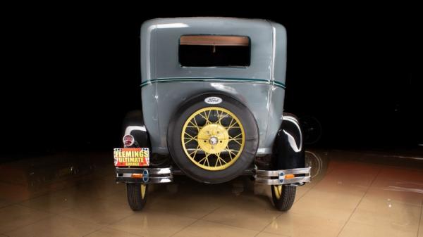 1929 Ford Tudor 