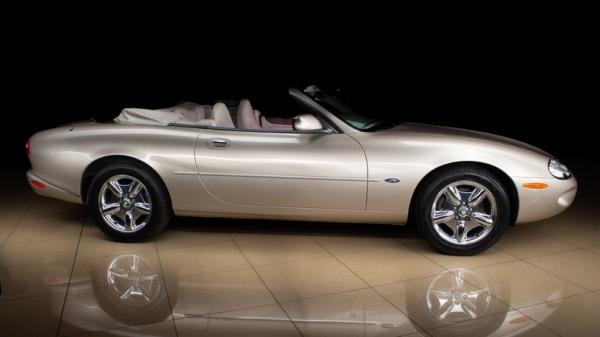 1999 Jaguar XK8 Convertible 