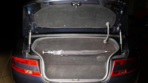 2007 Aston Martin DB9 Volante convertible 