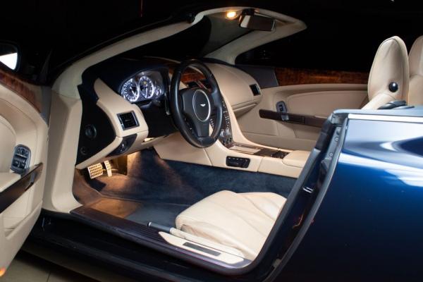 2007 Aston Martin DB9 Volante convertible 