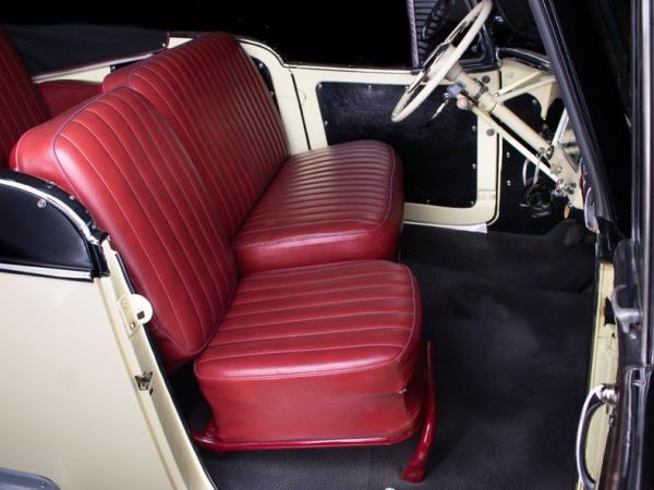 1949 Willys Jeepster 