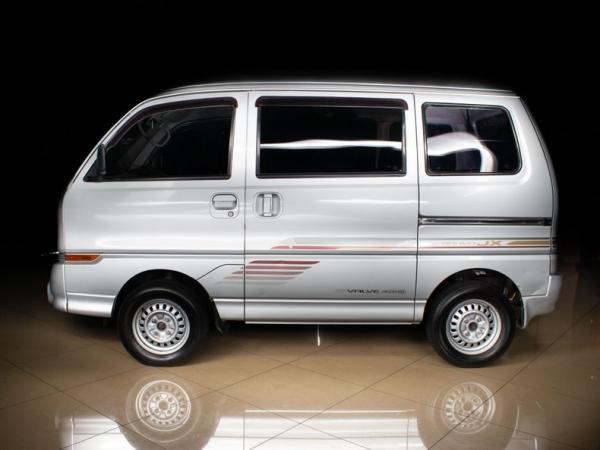 1992 Mitsubishi Bravo 4X4 Microvan 