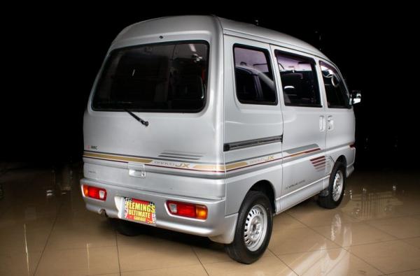 1992 Mitsubishi Bravo 4X4 Microvan 