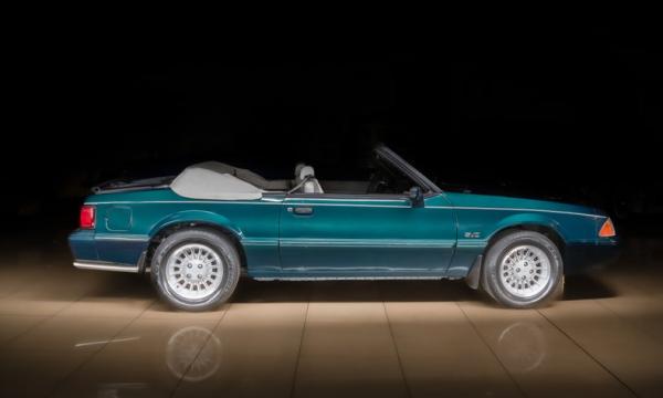 1990 Ford Mustang 7-Up convertible 