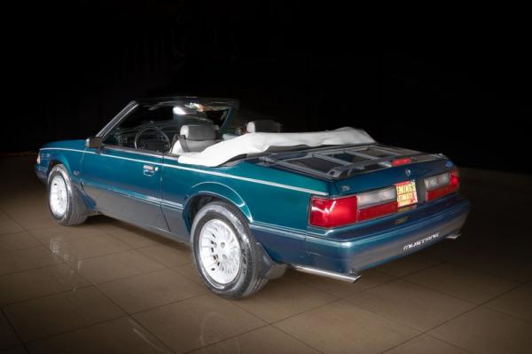 1990 Ford Mustang 7-Up convertible 