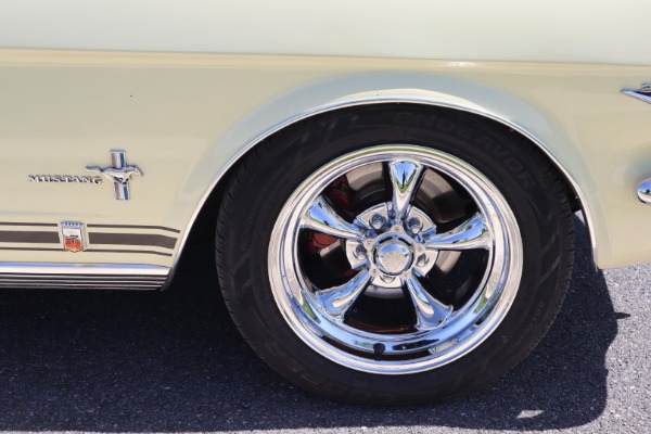 1966 FORD Mustang V-8 Convertible