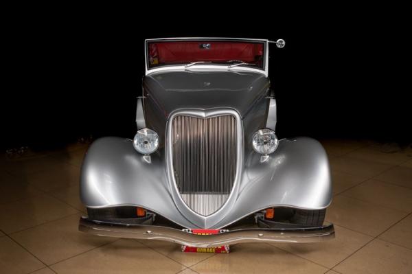 1934 Ford Cabriolet 