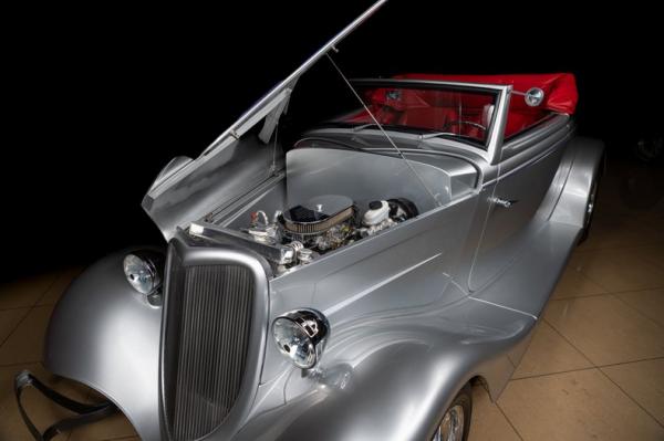 1934 Ford Cabriolet 
