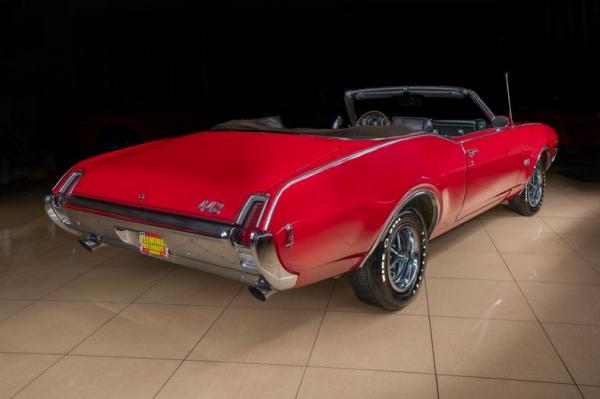 1969 Oldsmobile Cutlass 442 W30 Convertible 