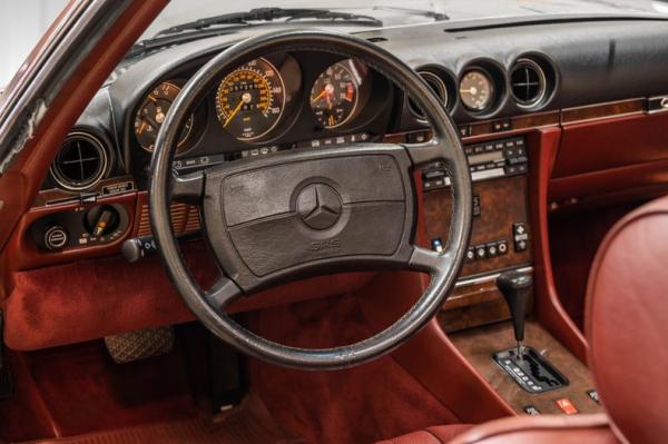 1989 Mercedes-Benz 560SL Roadster 