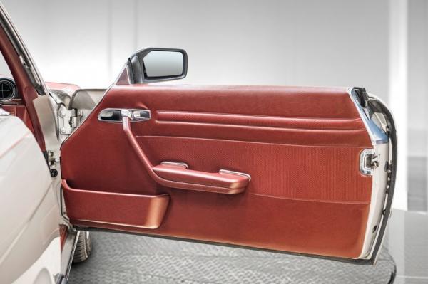 1989 Mercedes-Benz 560SL Roadster 