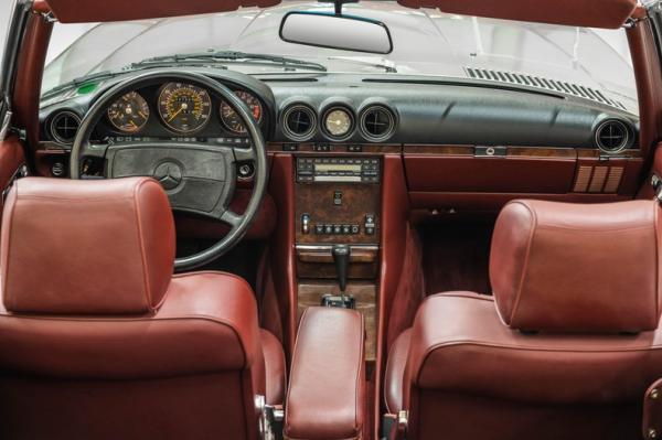 1989 Mercedes-Benz 560SL Roadster 
