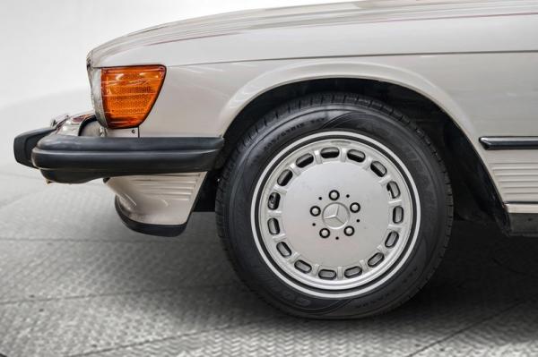 1989 Mercedes-Benz 560SL Roadster 