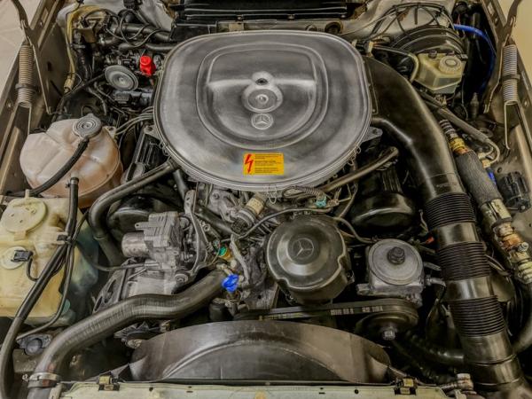 1989 Mercedes-Benz 560SL Roadster 
