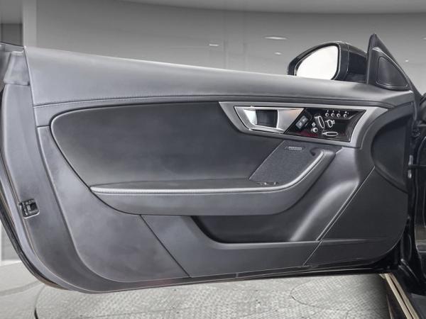 2017 Jaguar 