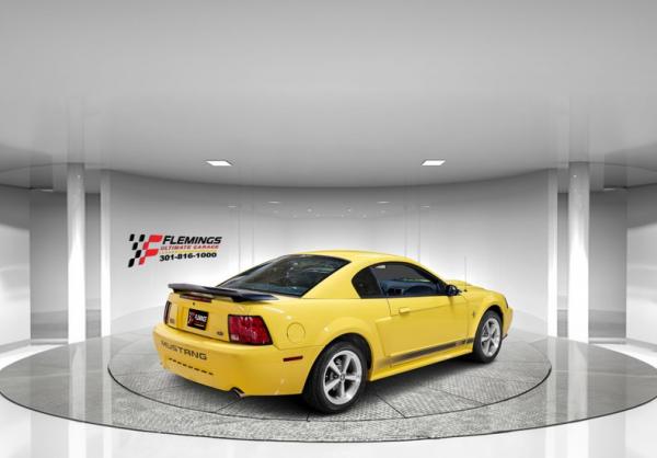 2003 Ford Mustang Mach 1 