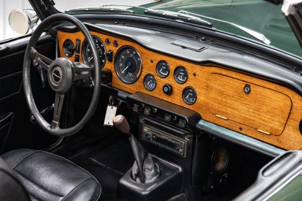 1971 Triumph TR-6 Roadster 