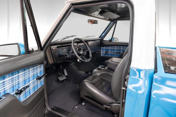 1967 Chevrolet C-10 Pro touring resto mod 