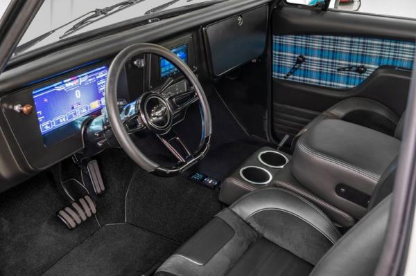 1967 Chevrolet C-10 Pro touring resto mod 