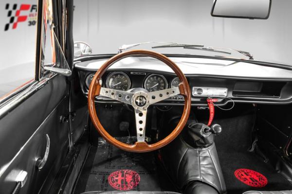 1967 Alfa Romeo Giulia Giulia GT 2000 Veloce 