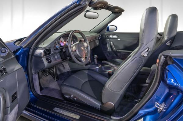 2007 Porsche 911 C4S cabriolet 