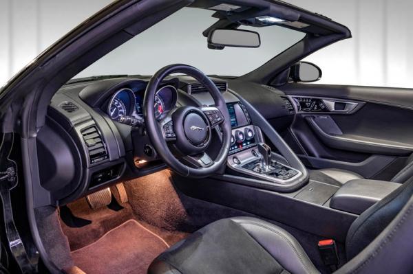 2015 Jaguar F-TYPE Supercharged convertible 