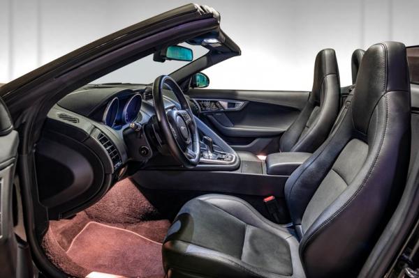 2015 Jaguar F-TYPE Supercharged convertible 