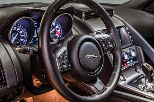 2015 Jaguar F-TYPE Supercharged convertible 