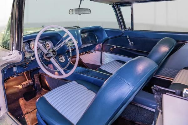 1959 Ford Thunderbird Coupe 