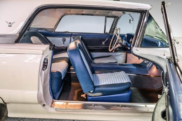 1959 Ford Thunderbird Coupe 