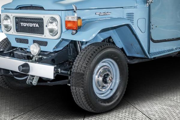 1982 Toyota FJ40 Land Cruiser 4X4 