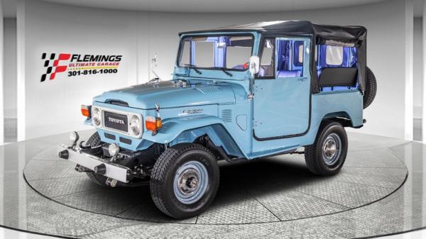 1982 Toyota FJ40 Land Cruiser 4X4 