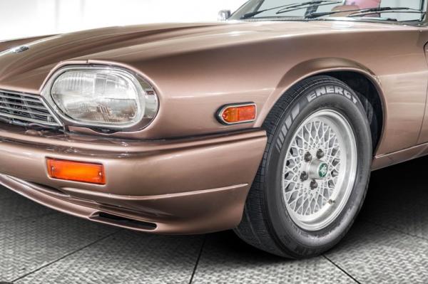 1984 Jaguar XJS Rare factory 5 speed 