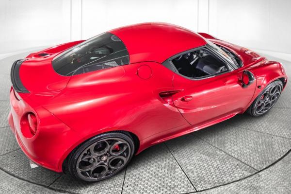 2015 Alfa Romeo 4C Launch edition 