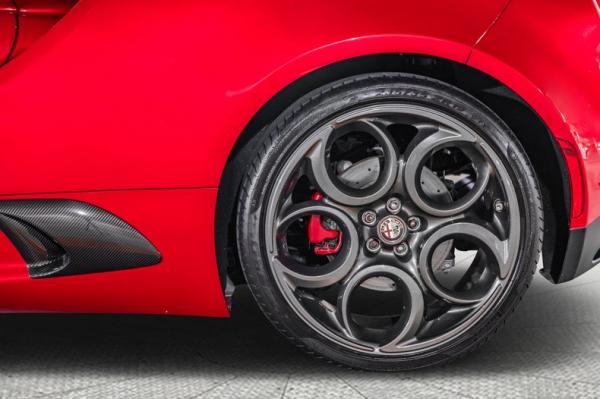2015 Alfa Romeo 4C Launch edition 