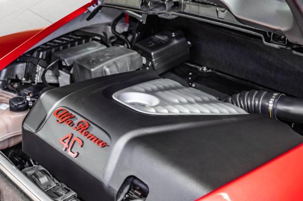 2015 Alfa Romeo 4C Launch edition 