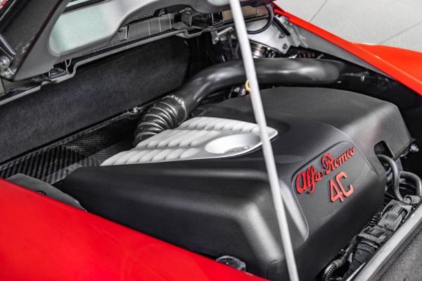 2015 Alfa Romeo 4C Launch edition 