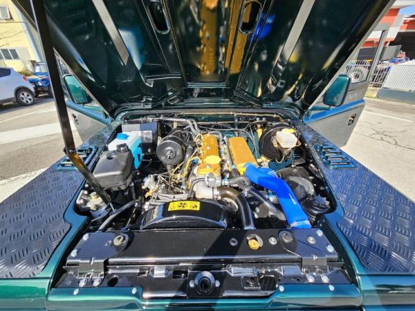 1998 Land Rover Defender 90 4X4 custom 