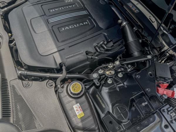 2019 Jaguar F-TYPE Supercharged convertible 