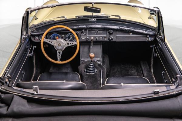 1967 MG MGB Convertible 