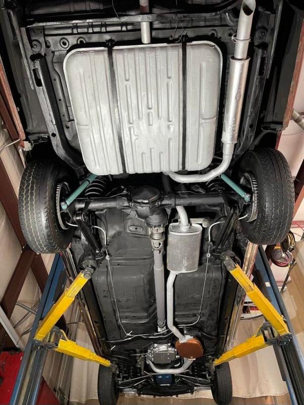 1976 Cadillac Coupe DeVille Survivor 
