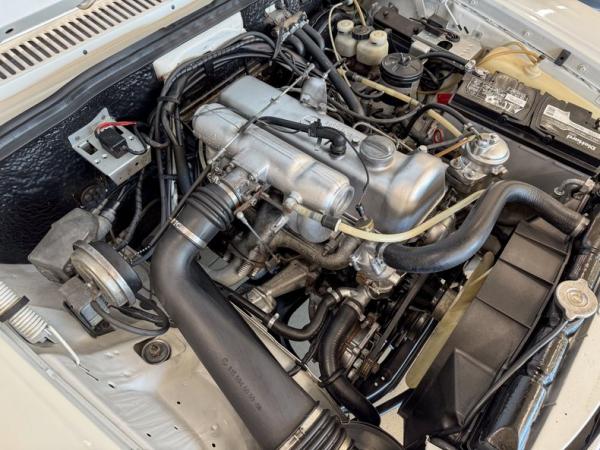 1973 Mercedes-Benz 220D 2 owner survivor 