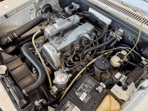 1973 Mercedes-Benz 220D 2 owner survivor 