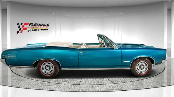 1966 Pontiac GTO Tri-Power 