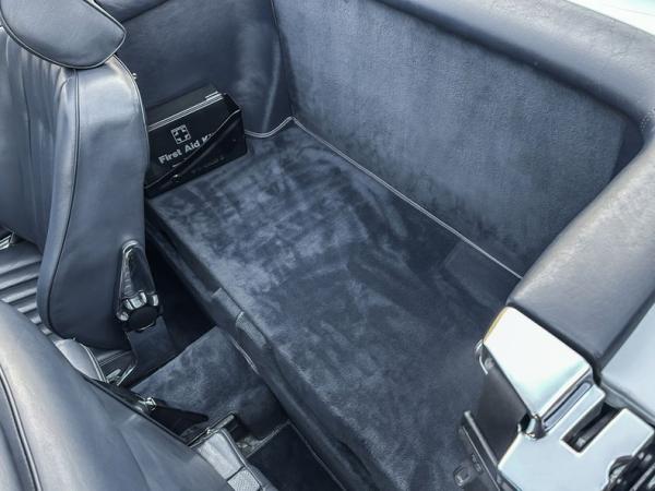 1988 Mercedes-Benz 560SL Roadster 