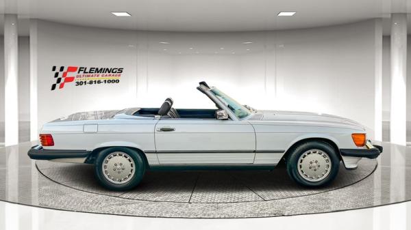 1988 Mercedes-Benz 560SL Roadster 
