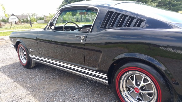 1965 Ford Mustang Show Piece! Fastback